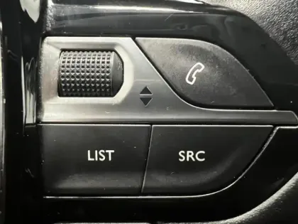 Photo 13 Peugeot 2008  1.2 PureTech 100ch S&S Allure