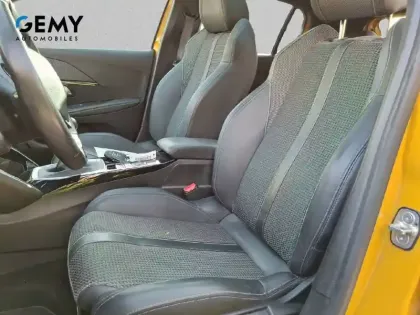 Photo 8 Peugeot 208  PureTech 100 S&S BVM6