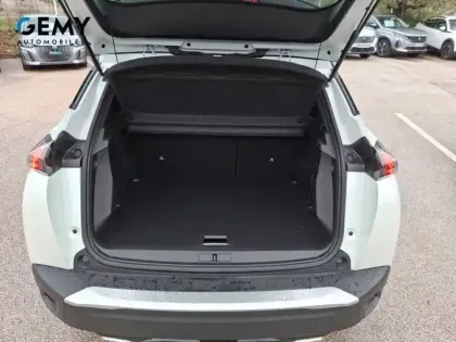 Photo 37 Peugeot 2008  PureTech 130 S&S BVM6