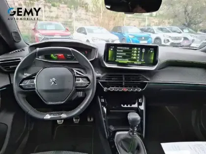 Photo 39 Peugeot 2008  PureTech 130 S&S BVM6