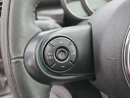 Photo 41 Mini Mini Hatch 5 Portes One 102 ch