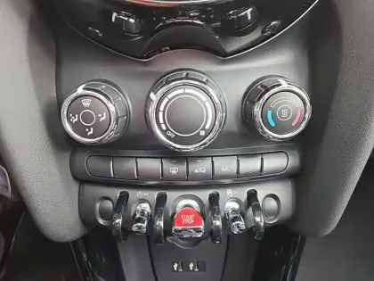 Photo 45 Mini Mini Hatch 5 Portes One 102 ch