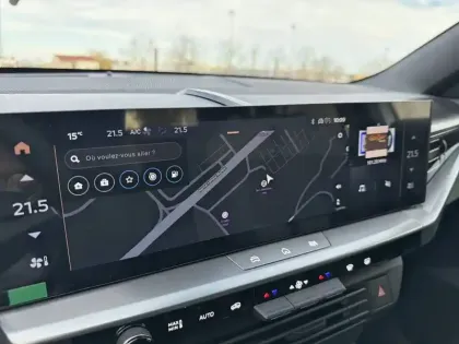 Photo 18 Opel Grandland  1.2 Turbo Hybrid 145 ch e-DCT6