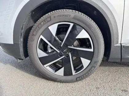 Photo 12 Opel Grandland  1.2 Turbo Hybrid 145 ch e-DCT6