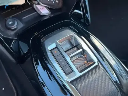 Photo 19 Peugeot 208  PureTech 100 S&S EAT8