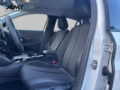 Photo 8 Peugeot 208  PureTech 100 S&S EAT8