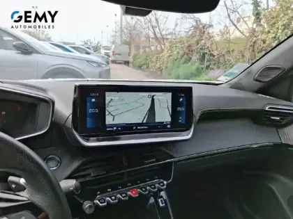 Photo 12 Peugeot 2008  PureTech 130 S&S EAT8