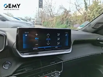 Photo 14 Peugeot 2008  PureTech 130 S&S EAT8