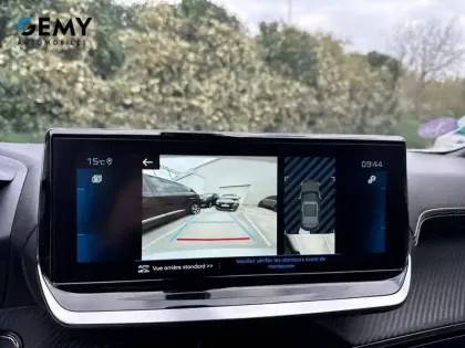 Photo 70 Peugeot 2008  PureTech 130 S&S EAT8