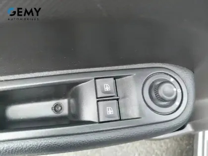 Photo 11 Renault Twingo  III SCe 65