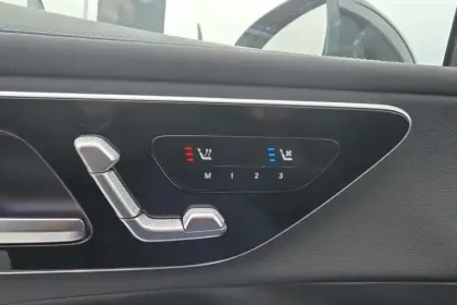 Photo 55 Mercedes Classe GLC GLC 300 de Hybrid EQ 9G-Tronic 4Matic