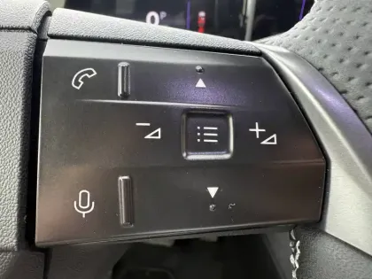 Photo 41 Opel Grandland  1.2 Turbo Hybrid 145 ch e-DCT6