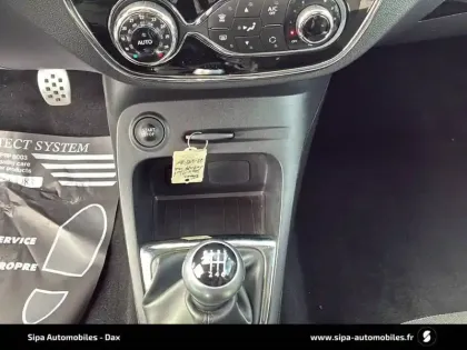 Photo 23 Renault Captur  TCe 120 Energy