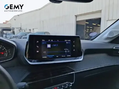 Photo 12 Peugeot 208  PureTech 100 S&S BVM6