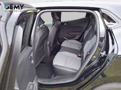 Photo 9 Renault Clio  E-Tech full hybrid 145 ch GSR2