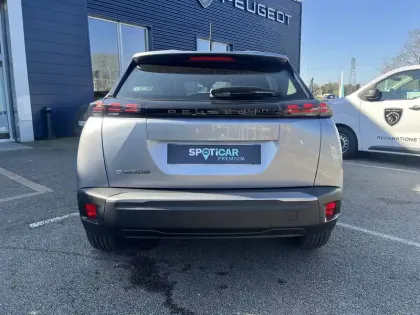 Photo 35 Peugeot 2008  Electrique 50 kWh 136 ch