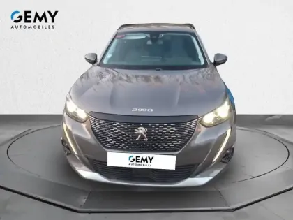 Photo 17 Peugeot 2008  PureTech 130 S&S BVM6