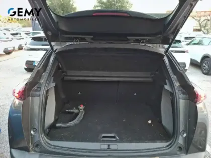 Photo 37 Peugeot 2008  PureTech 130 S&S BVM6