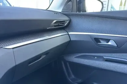 Photo 30 Peugeot 3008  BlueHDi 130ch S&S BVM6