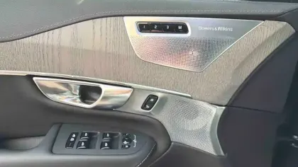 Photo 18 Volvo Xc90  T8 AWD Hybride Rechargeable 455 ch Geartronic 8 7pl