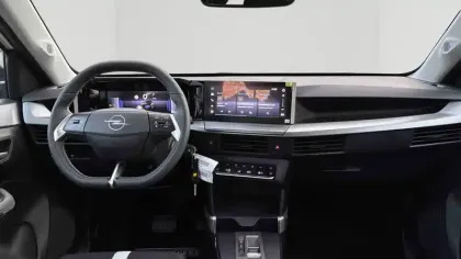 Photo 24 Opel Frontera  1.2 Turbo Hybrid 145 ch e-DCT  7 PLACES