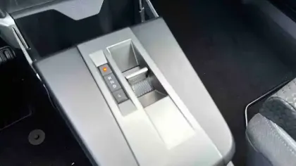 Photo 55 Opel Frontera  1.2 Turbo Hybrid 145 ch e-DCT  7 PLACES