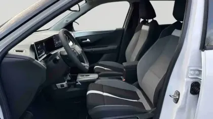 Photo 44 Opel Frontera  7 Places 1.2 Turbo Hybrid 145 ch e-DCT6