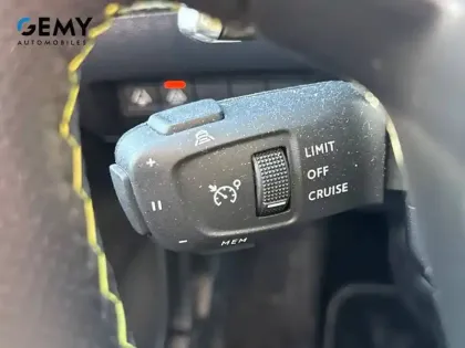 Photo 20 Peugeot 208  PureTech 130 S&S EAT8