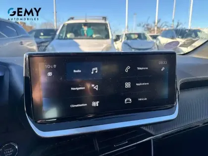 Photo 60 Peugeot 208  PureTech 130 S&S EAT8