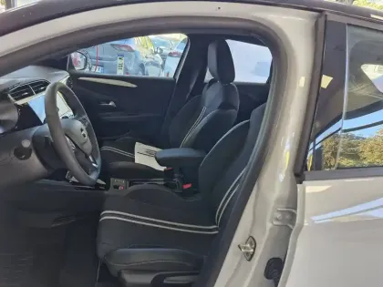 Photo 15 Opel Corsa  1.2 Turbo Hybrid 110 ch e-DCT6