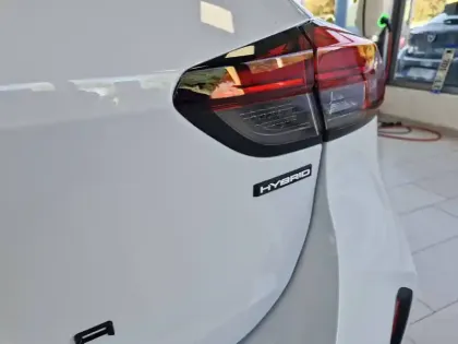 Photo 12 Opel Corsa  1.2 Turbo Hybrid 110 ch e-DCT6