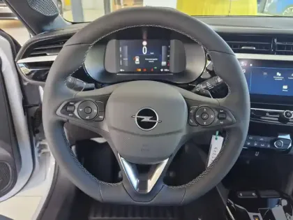 Photo 6 Opel Corsa  1.2 Turbo Hybrid 110 ch e-DCT6