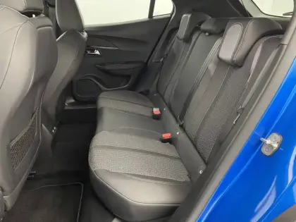 Photo 14 Peugeot 2008  PureTech 130 S&S EAT8