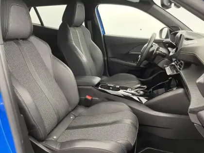 Photo 25 Peugeot 2008  PureTech 130 S&S EAT8