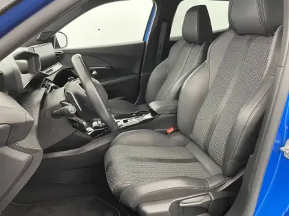 Photo 13 Peugeot 2008  PureTech 130 S&S EAT8