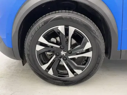 Photo 16 Peugeot 2008  PureTech 130 S&S EAT8