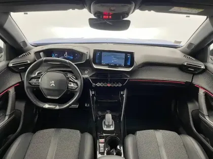 Photo 24 Peugeot 2008  PureTech 130 S&S EAT8