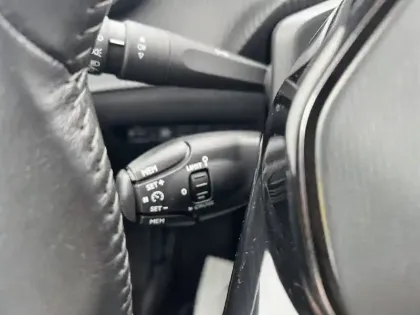 Photo 63 Peugeot 208  PureTech 100 S&S BVM6