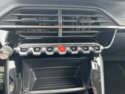 Photo 17 Peugeot 208 Gén. II Ph1 NG Style 5