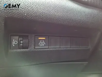 Photo 11 Peugeot 208  PureTech 100 S&S EAT8