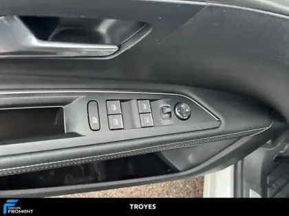 Photo 14 Peugeot 5008 BlueHDi 180ch S&S EAT8 GT Pack