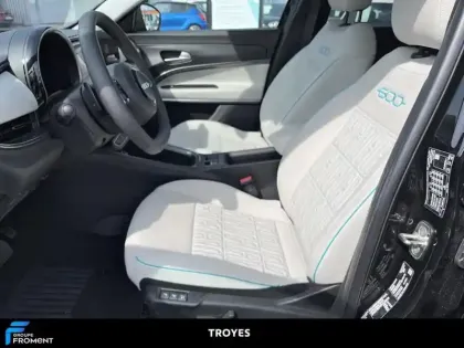 Photo 10 Fiat 600 1.2 Hybrid 100ch DCT6 La Prima