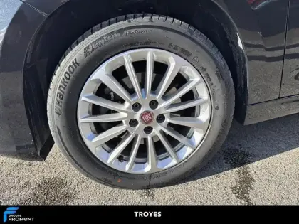 Photo 12 Fiat Tipo  1.6 Multijet 130 ch S&S Life Plus