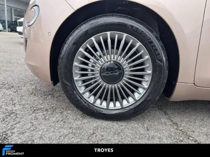 Photo 12 Fiat 500  e 95 ch Icône