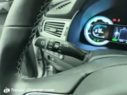 Photo 17 Kia Niro  1.6 GDi Hybride 141 ch DCT6 Premium