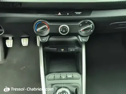 Photo 12 Kia Rio  1.0 T-GDi 100 ch BVM6 GT-Line