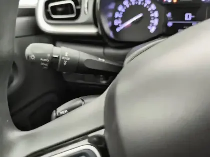 Photo 17 Citroën C3  PureTech 83 S&S BVM5 Shine