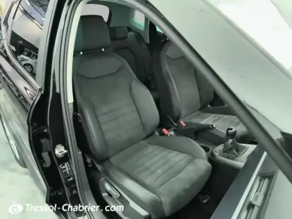 Photo 8 Seat Arona  1.0 EcoTSI 95 ch Start/Stop BVM5 Urban Sport Line