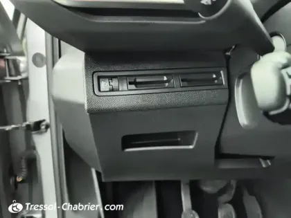 Photo 16 Peugeot 3008  1.2 Puretech 130ch S&S BVM6 Allure