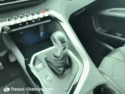 Photo 23 Peugeot 3008  1.2 Puretech 130ch S&S BVM6 Allure